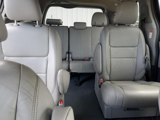 Photo 10 from auction – 2015 TOYOTA SIENNA XLE with VIN 5TDDK3DC2FS111527