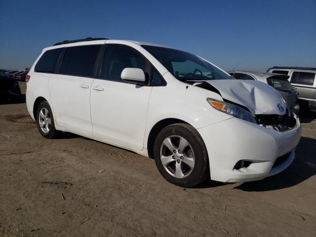 Photo 4 from auction – 2013 TOYOTA SIENNA LE with VIN 5TDKK3DC6DS343343