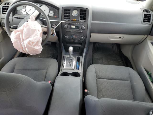 Photo 8 from auction – 2006 CHRYSLER 300 with VIN 2C3KA43R86H211785