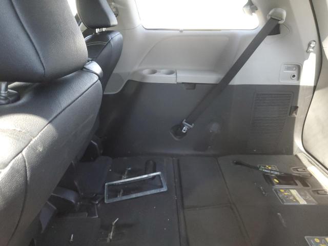 Photo 10 from auction – 2017 TOYOTA SIENNA SE with VIN 5TDXZ3DC8HS778663