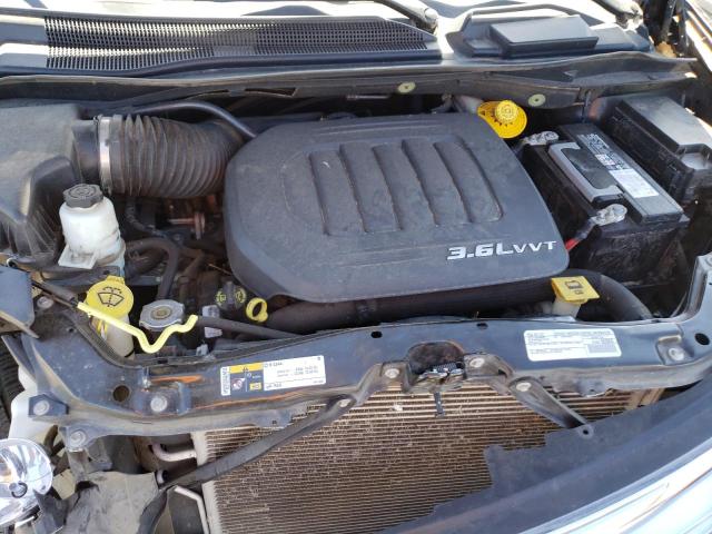 Photo 11 from auction – 2016 CHRYSLER TOWN & COU with VIN 2C4RC1BG3GR148013