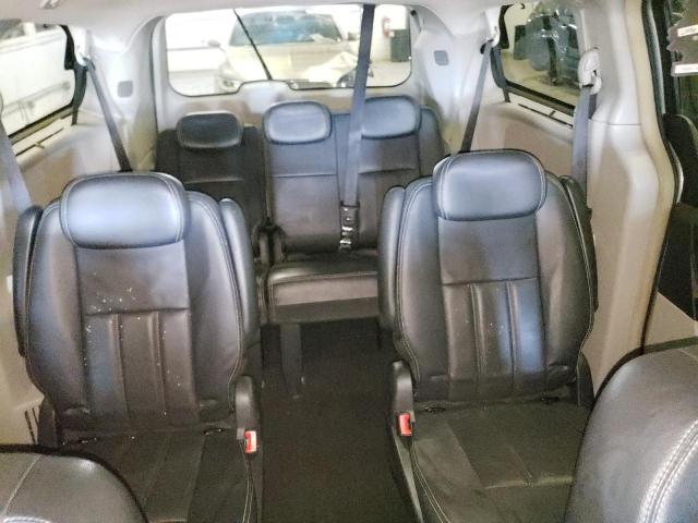 Photo 10 from auction – 2010 CHRYSLER TOWN & COU with VIN 2A4RR8D16AR321640