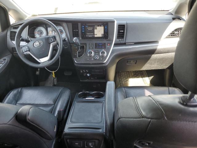 Photo 8 from auction – 2017 TOYOTA SIENNA SE with VIN 5TDXZ3DC0HS885707