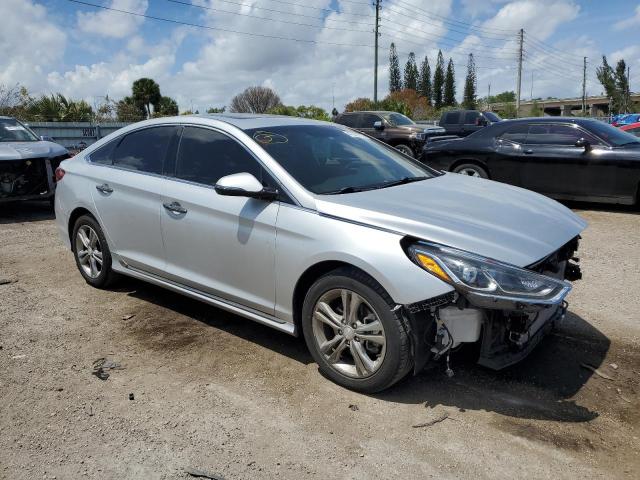Photo 4 from auction – 2019 HYUNDAI SONATA LIM with VIN 5NPE34AF6KH740410