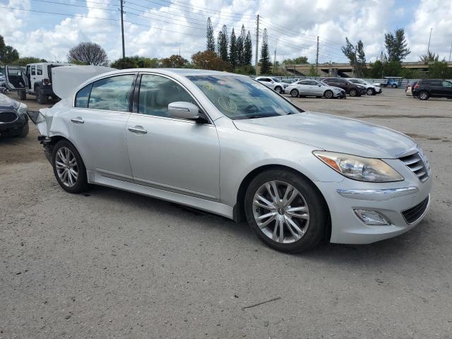Photo 4 from auction – 2012 HYUNDAI GENESIS 3. with VIN KMHGC4DD1CU195044