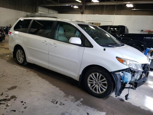 Photo 4 from auction – 2012 TOYOTA SIENNA XLE with VIN 5TDYK3DC3CS252183