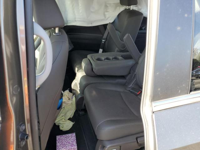 Photo 11 from auction – 2018 HONDA ODYSSEY EX with VIN 5FNRL6H73JB106352