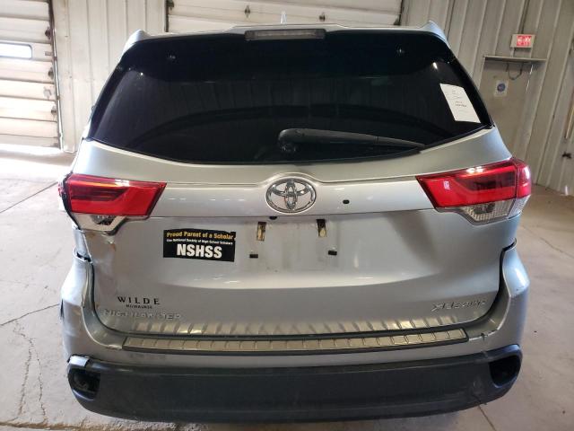 Photo 6 from auction – 2017 TOYOTA HIGHLANDER with VIN 5TDJZRFH5HS463501
