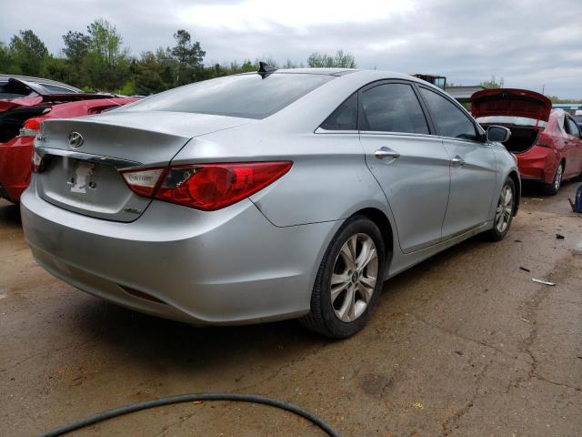 Photo 3 from auction – 2012 HYUNDAI SONATA SE with VIN 5NPEC4AC9CH368729