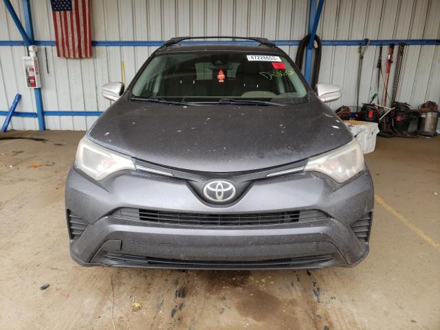 Photo 5 from auction – 2018 TOYOTA RAV4 LE with VIN JTMBFREV0JJ257400