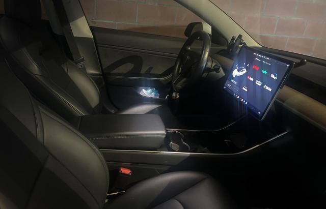 Photo 5 from auction – 2018 TESLA MODEL 3 with VIN 5YJ3E1EBXJF066766