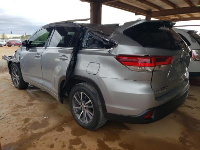 Photo 2 from auction – 2017 TOYOTA HIGHLANDER with VIN 5TDKZRFH7HS516137