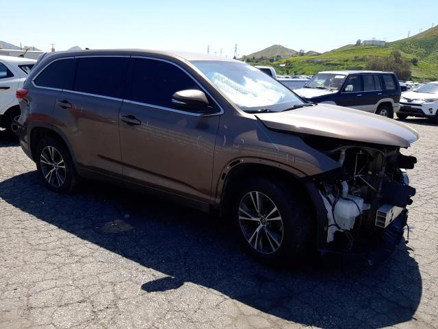 Photo 4 from auction – 2017 TOYOTA HIGHLANDER with VIN 5TDZZRFH9HS228148