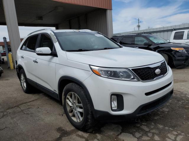 Photo 4 from auction – 2014 KIA SORENTO LX with VIN 5XYKTDA63EG513819