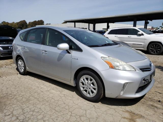 Photo 4 from auction – 2013 TOYOTA PRIUS V with VIN JTDZN3EU5D3189853