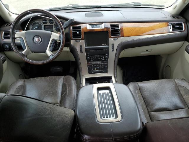 Photo 8 from auction – 2010 CADILLAC ESCALADE E with VIN 1GYUKKEF6AR240763