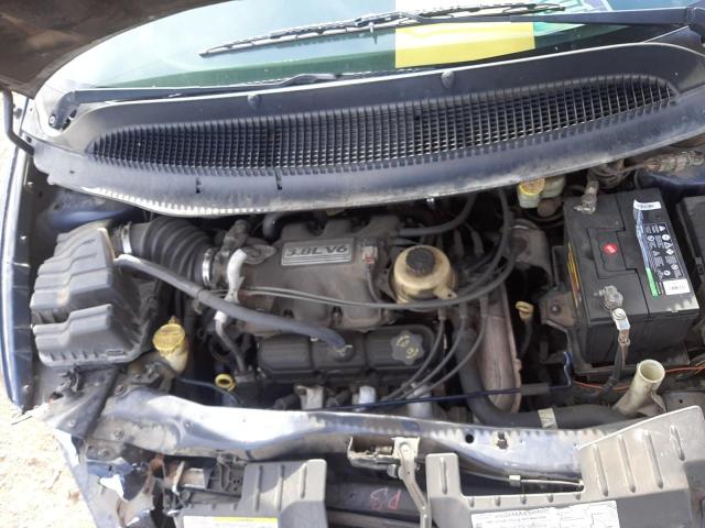 Photo 11 from auction – 2005 DODGE GRAND CARA with VIN 2D8GP44L15R529770