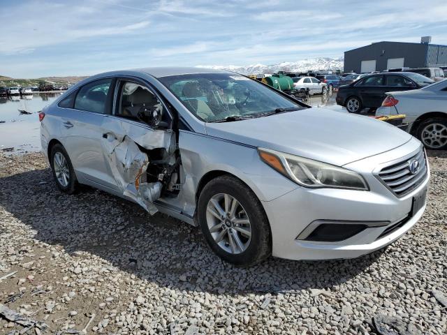 Photo 4 from auction – 2017 HYUNDAI SONATA SE with VIN 5NPE24AF9HH553383