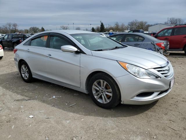 Photo 4 from auction – 2012 HYUNDAI SONATA GLS with VIN 5NPEB4AC5CH501148
