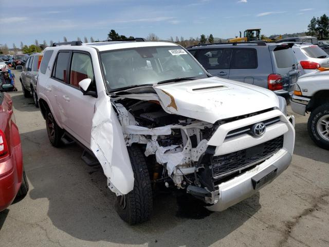 Photo 4 from auction – 2020 TOYOTA 4RUNNER SR with VIN JTEBU5JR1L5800591