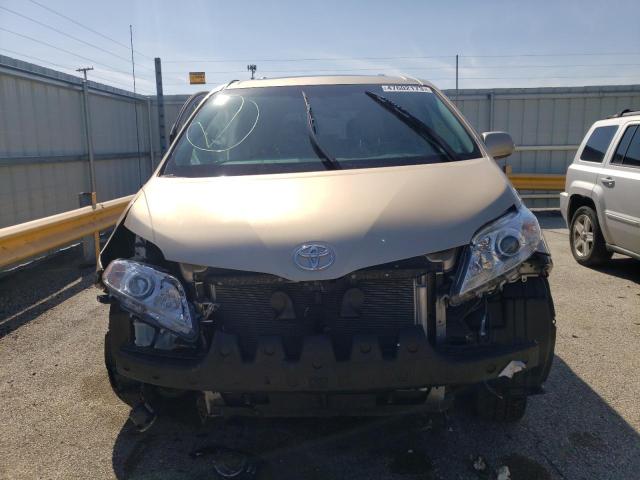 Photo 5 from auction – 2012 TOYOTA SIENNA XLE with VIN 5TDYK3DC7CS268340