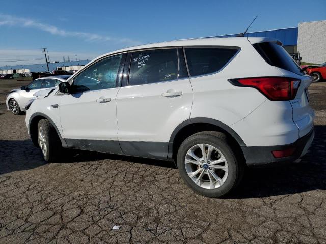 Photo 2 from auction – 2019 FORD ESCAPE SE with VIN 1FMCU9GD4KUA45920