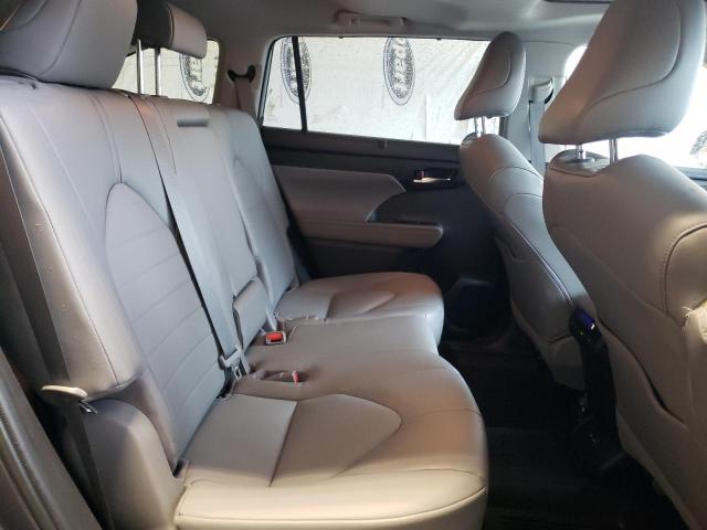 Photo 10 from auction – 2022 TOYOTA HIGHLANDER with VIN 5TDGZRBH1NS565860