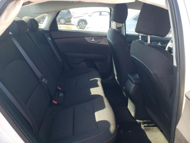 Photo 10 from auction – 2019 KIA FORTE FE with VIN 3KPF24AD2KE077234