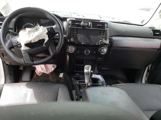 Photo 8 from auction – 2020 TOYOTA 4RUNNER SR with VIN JTEBU5JR1L5800591