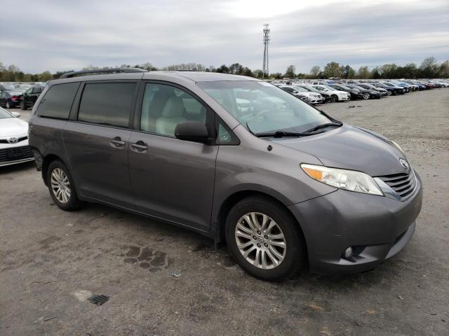 Photo 4 from auction – 2014 TOYOTA SIENNA XLE with VIN 5TDYK3DC0ES482525