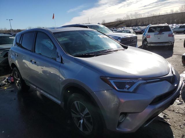 Photo 4 from auction – 2017 TOYOTA RAV4 XLE with VIN 2T3RFREV9HW674962