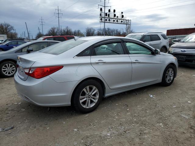 Photo 3 from auction – 2012 HYUNDAI SONATA GLS with VIN 5NPEB4AC5CH501148