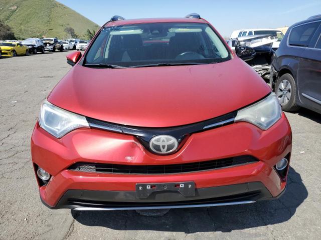 Photo 5 from auction – 2017 TOYOTA RAV4 XLE with VIN JTMWFREV0HJ138032