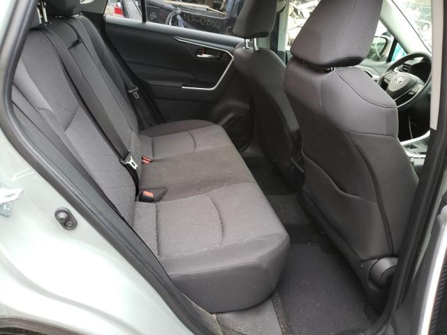 Photo 10 from auction – 2021 TOYOTA RAV4 XLE with VIN JTMP1RFV9MD071506