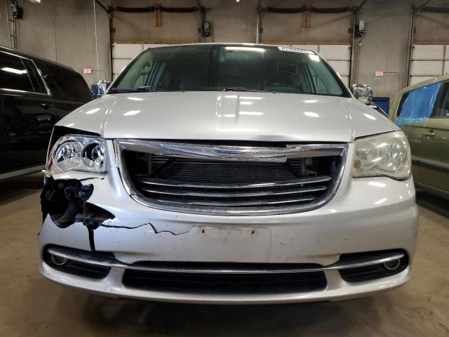Photo 5 from auction – 2011 CHRYSLER TOWN & COU with VIN 2A4RR8DG2BR666136