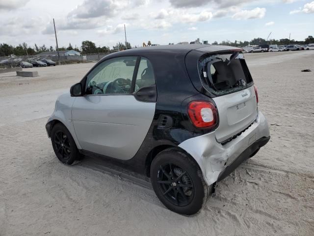 Photo 2 from auction – 2016 SMART FORTWO with VIN WMEFJ5DA3GK078327
