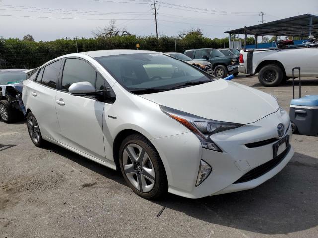 Photo 4 from auction – 2016 TOYOTA PRIUS with VIN JTDKARFUXG3004540