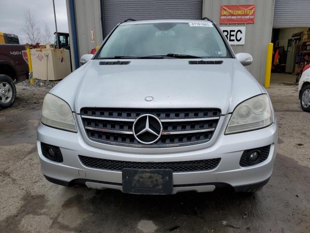 Photo 5 from auction – 2007 MERCEDES-BENZ 500-CLASS with VIN 4JGBB86E17A269323