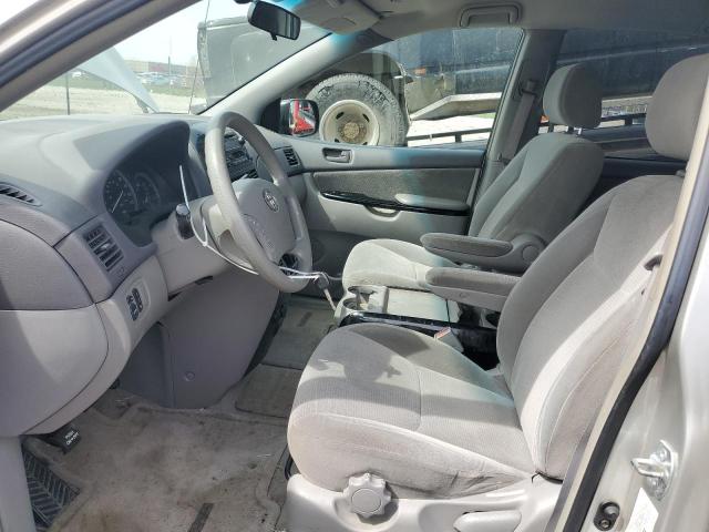 Photo 7 from auction – 2004 TOYOTA SIENNA CE with VIN 5TDZA23C04S179357