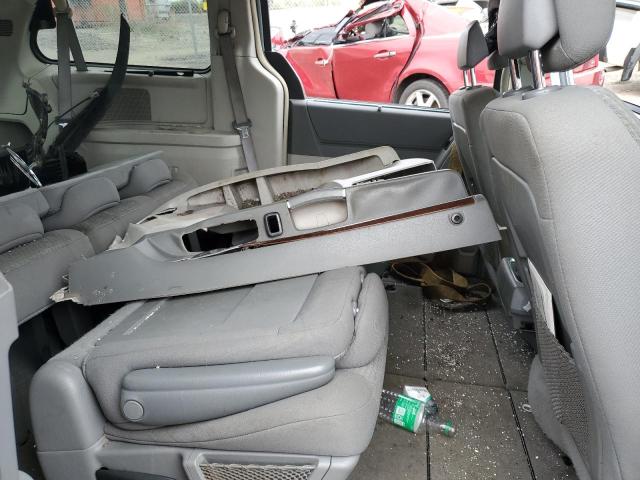 Photo 11 from auction – 2010 CHRYSLER TOWN & COU with VIN 2A4RR5D19AR386366