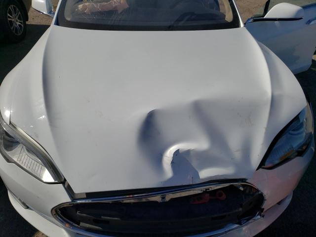 Photo 11 from auction – 2013 TESLA MODEL S with VIN 5YJSA1CN6DFP03337