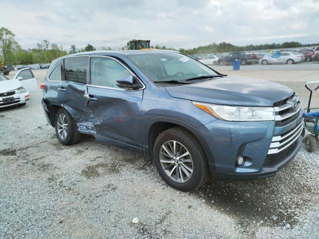Photo 4 from auction – 2017 TOYOTA HIGHLANDER with VIN 5TDKZRFH0HS200921