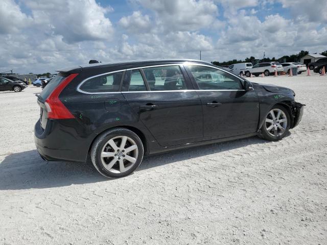 Photo 3 from auction – 2017 VOLVO V60 T5 PRE with VIN YV140MEK7H1369960