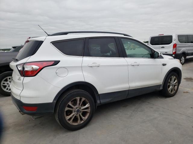 Photo 3 from auction – 2017 FORD ESCAPE SE with VIN 1FMCU0GD2HUE56107