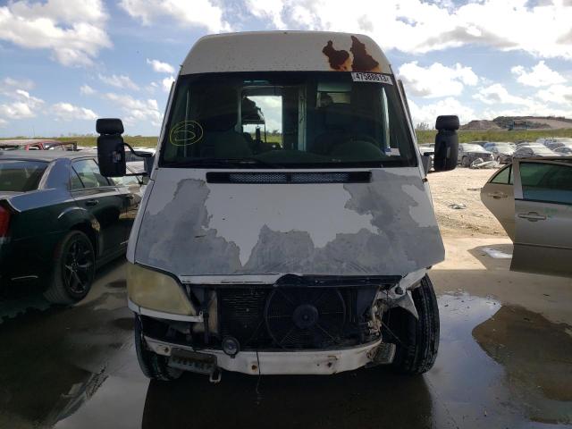 Photo 5 from auction – 2005 DODGE SPRINTER 2 with VIN WD0PD744355828537