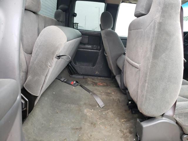 Photo 10 from auction – 2004 CHEVROLET SILVERADO with VIN 2GCEK19T841253676