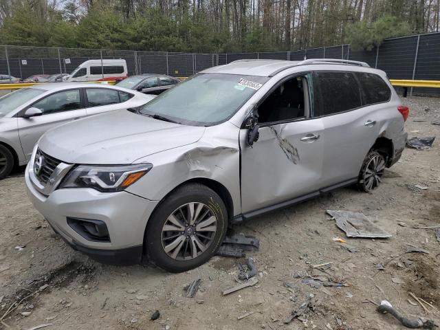 NISSAN PATHFINDER 2017 with VIN 5N1DR2MN3HC696738 - Photo from auction