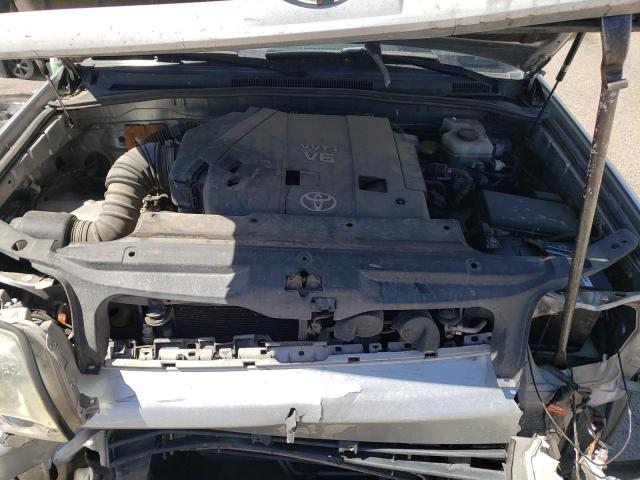 Photo 12 from auction – 2003 TOYOTA 4RUNNER SR with VIN JTEZU14R438008355
