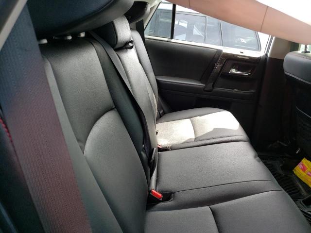 Photo 11 from auction – 2020 TOYOTA 4RUNNER SR with VIN JTEBU5JR1L5800591