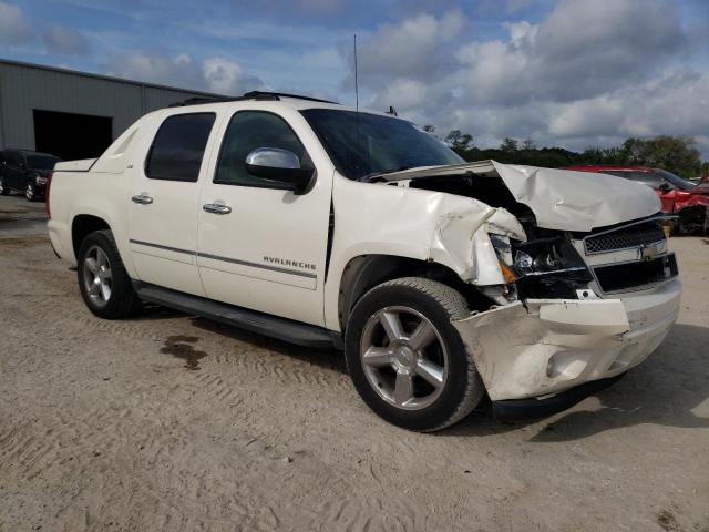 Photo 4 from auction – 2011 CHEVROLET AVALANCHE with VIN 3GNTKGE32BG173737